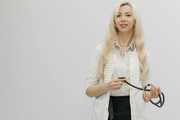 Hydrolat ou eau florale : quelle différence et comment bien choisir ?